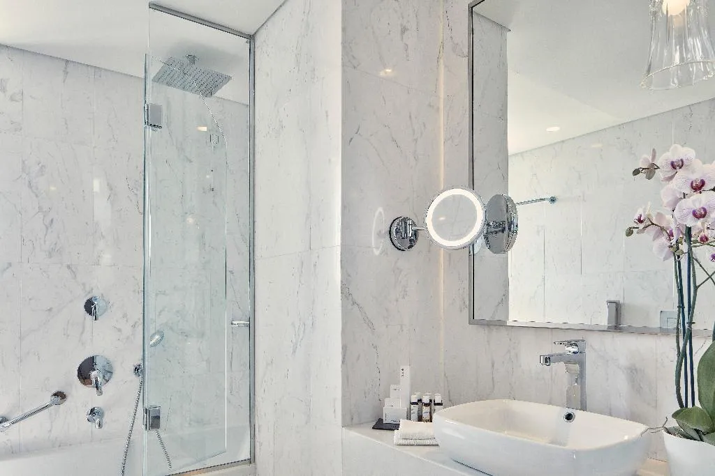 SUITE WITH VIEWS Room, Electra Metropolis, Athens