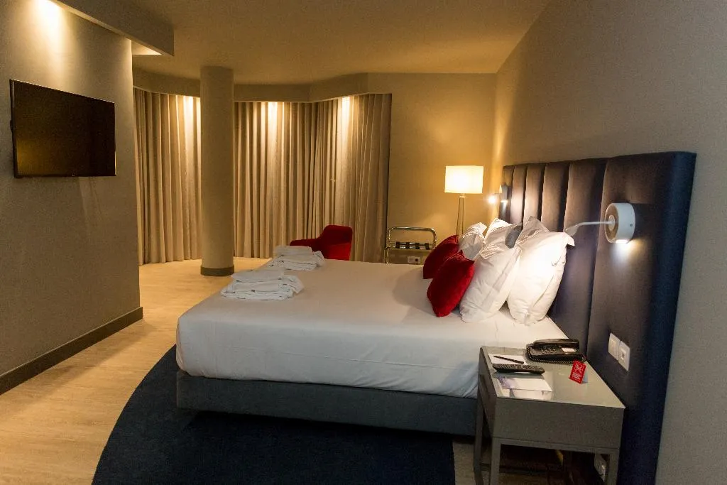 SUITE STANDARD Room, Melia Setubal, Lisbon