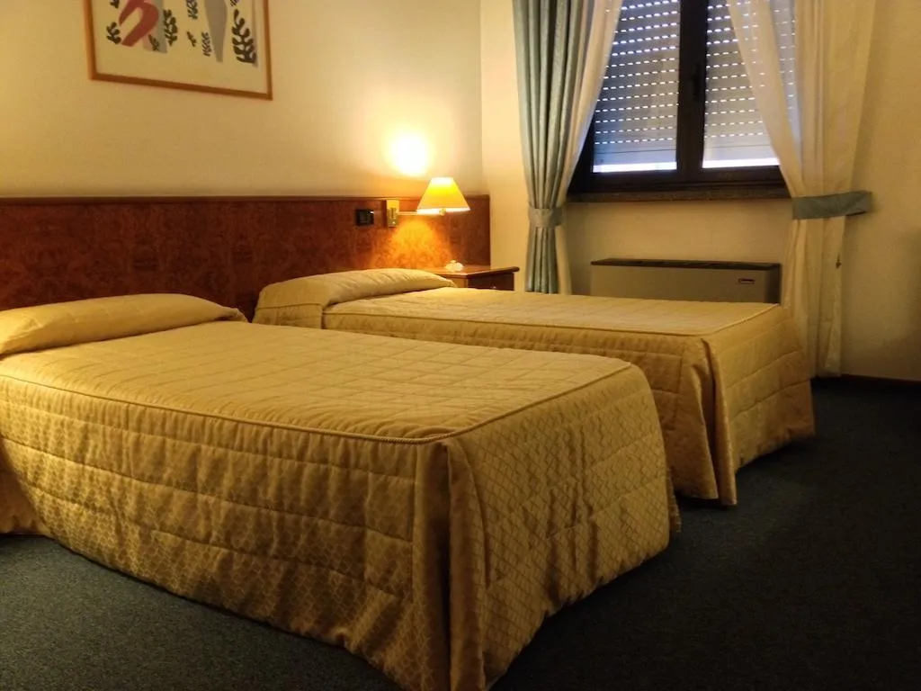 General view, Motel Europa, Milan