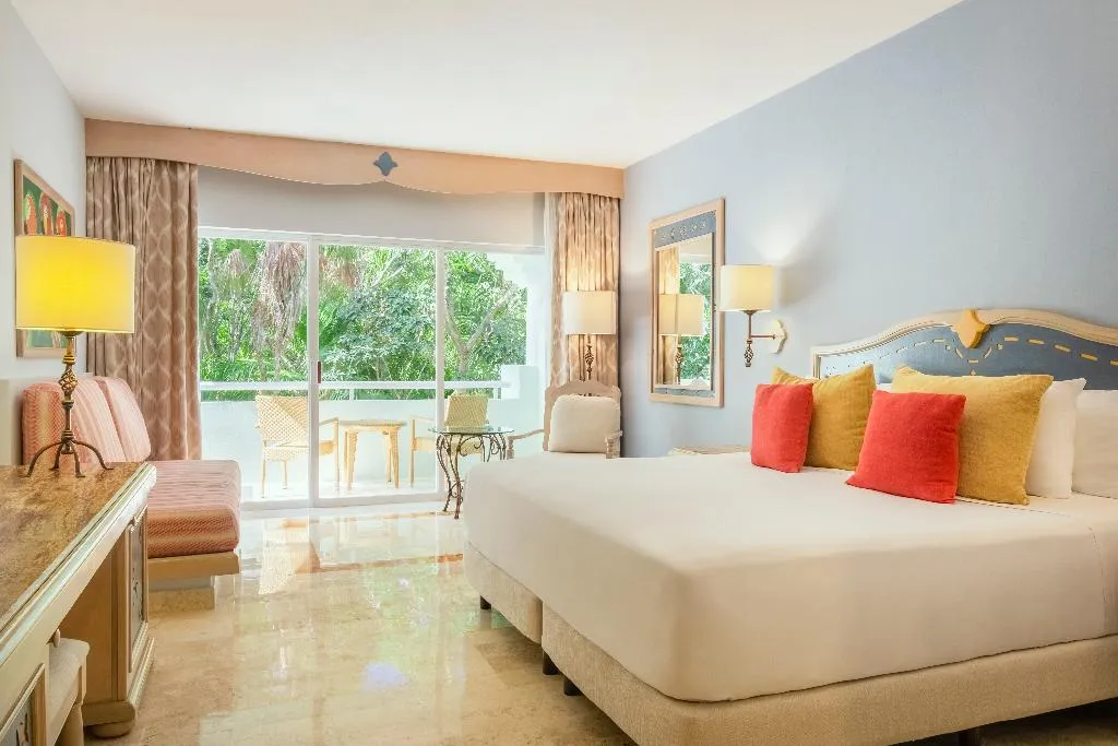DOUBLE STANDARD Room, Iberostar Waves Paraiso del Mar All Inclusive, Cancun Area