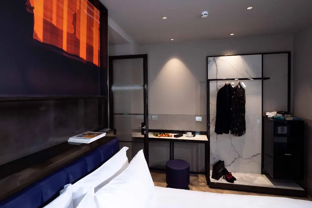 Room, Heart Hotel, Milan