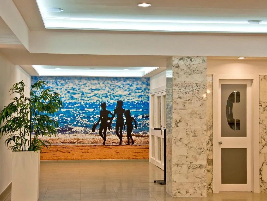 Lobby, BQ Delfin Azul, Majorca