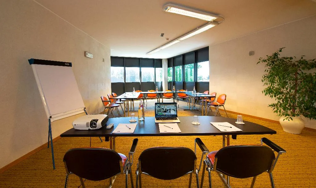 Conferences, D120, Milan