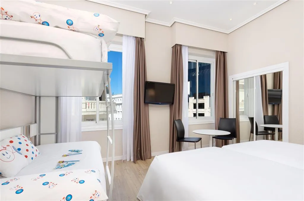 Room, Zel Madrid, Madrid
