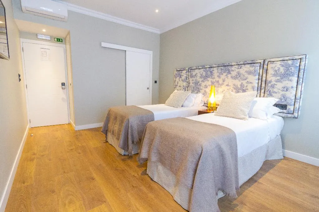 Double or Twin STANDARD Room, Bairro Alto Suites, Lisbon