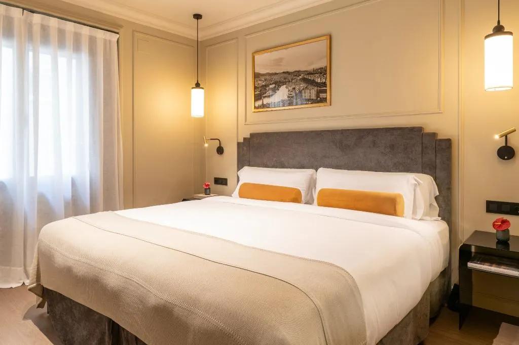 FAMILY ROOM STANDARD Room, El Avenida Palace, Barcelona