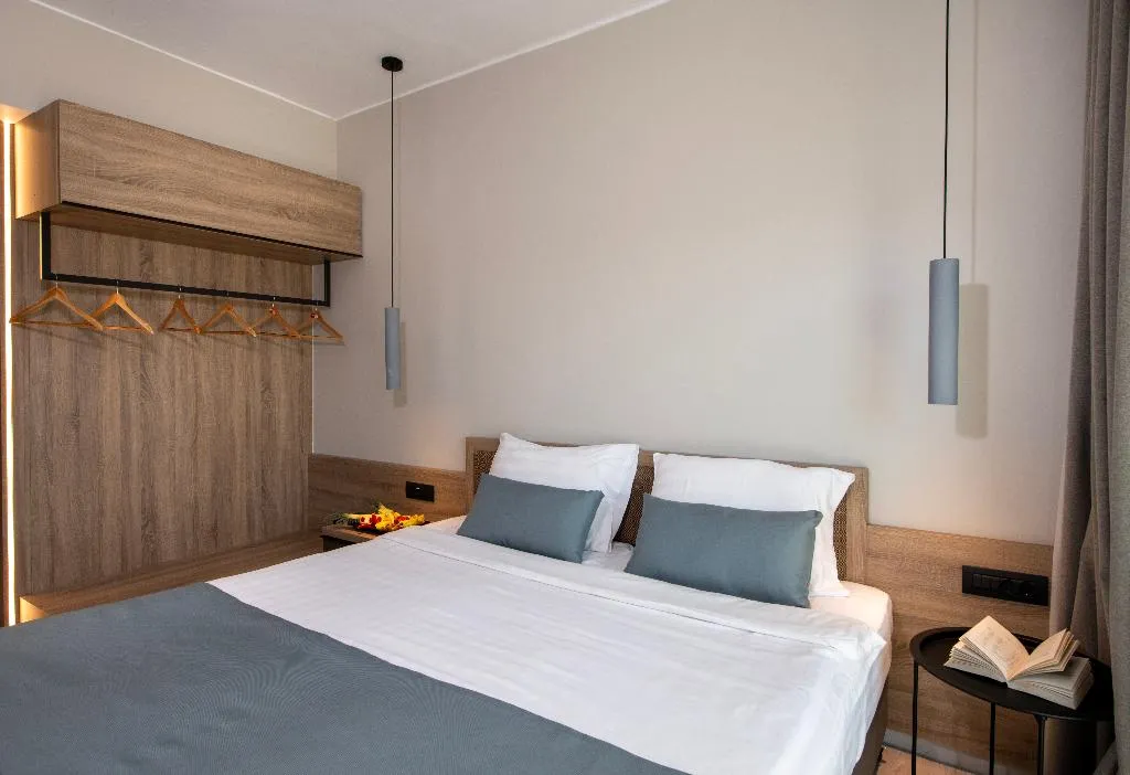 DOUBLE SUPERIOR GARDEN VIEW Room, Fereniki Holiday Resort, Crete