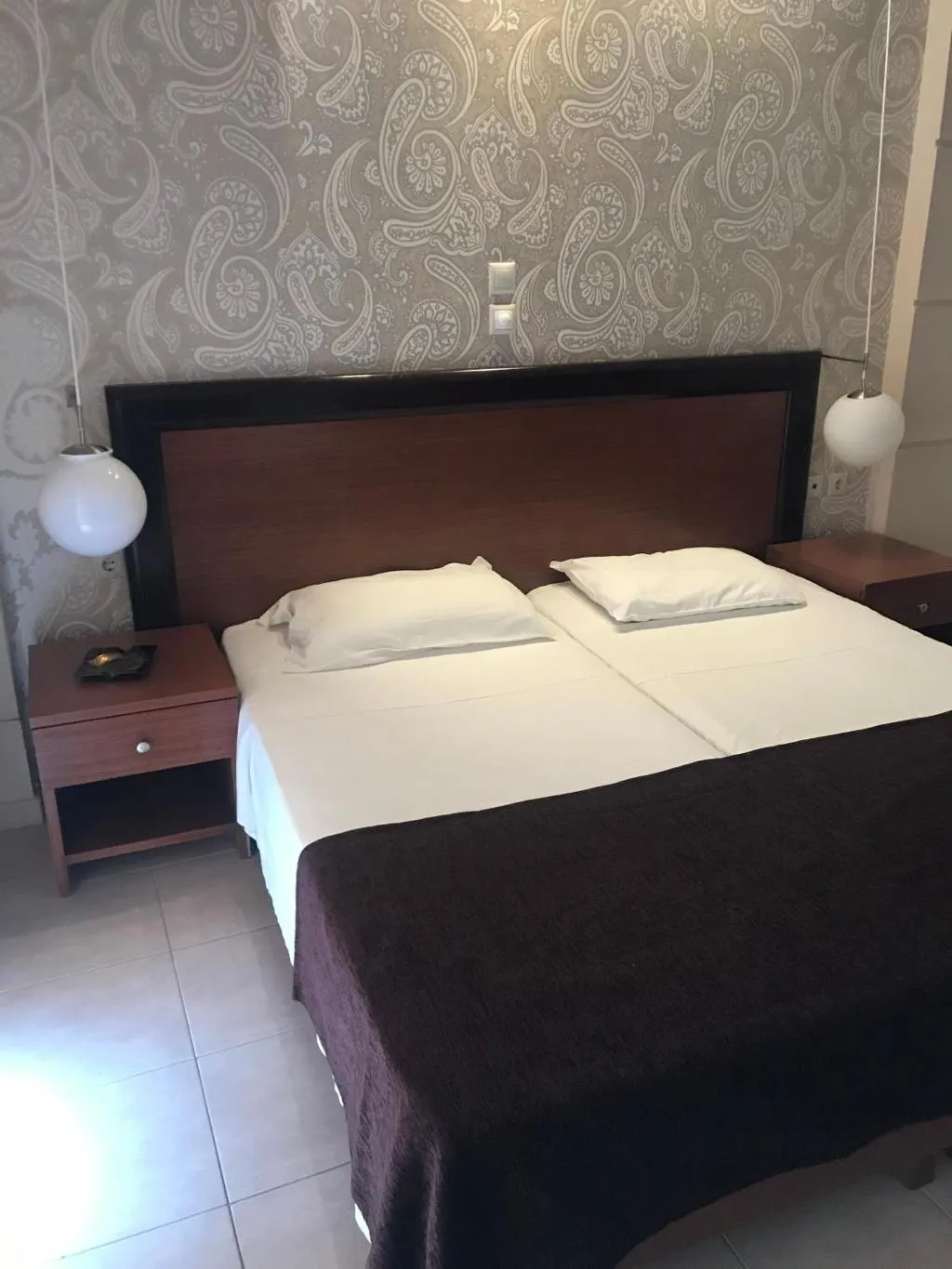 Room, Saint Amon, Rhodes
