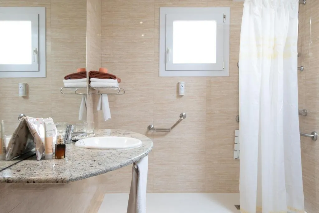 TRIPLE SUPERIOR Room, Prestige Victoria, Costa Brava