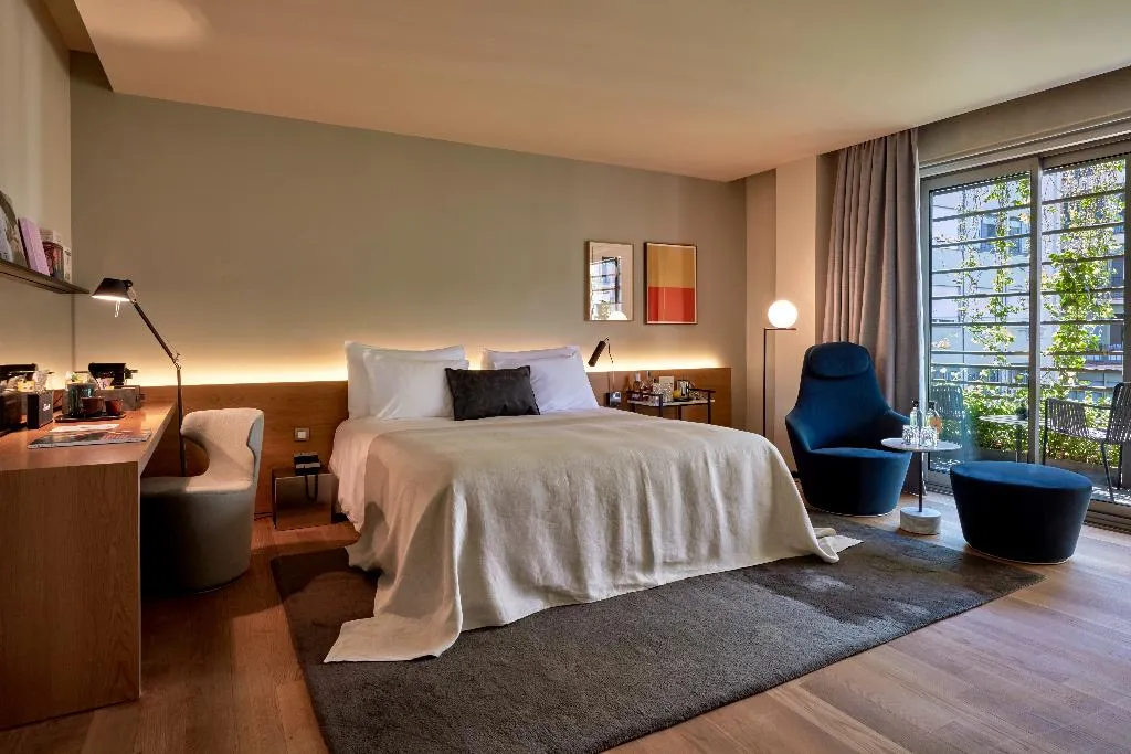 DOUBLE DELUXE Room, Sir Victor Hotel part of Sircle Collection, Barcelona