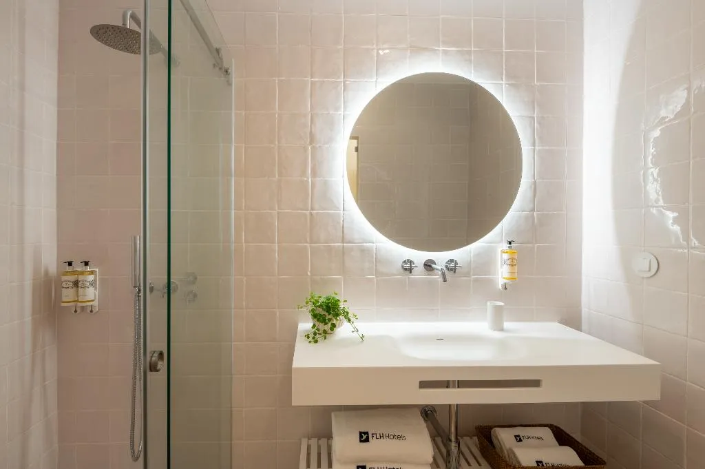 DOUBLE SUPERIOR Room, Memoria Lisboa Flh Hotels, Lisbon