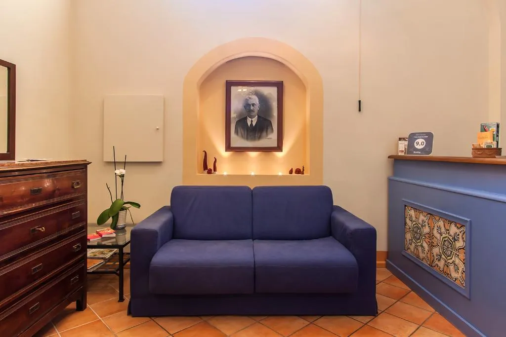 Lobby, Casa Astarita, Naples