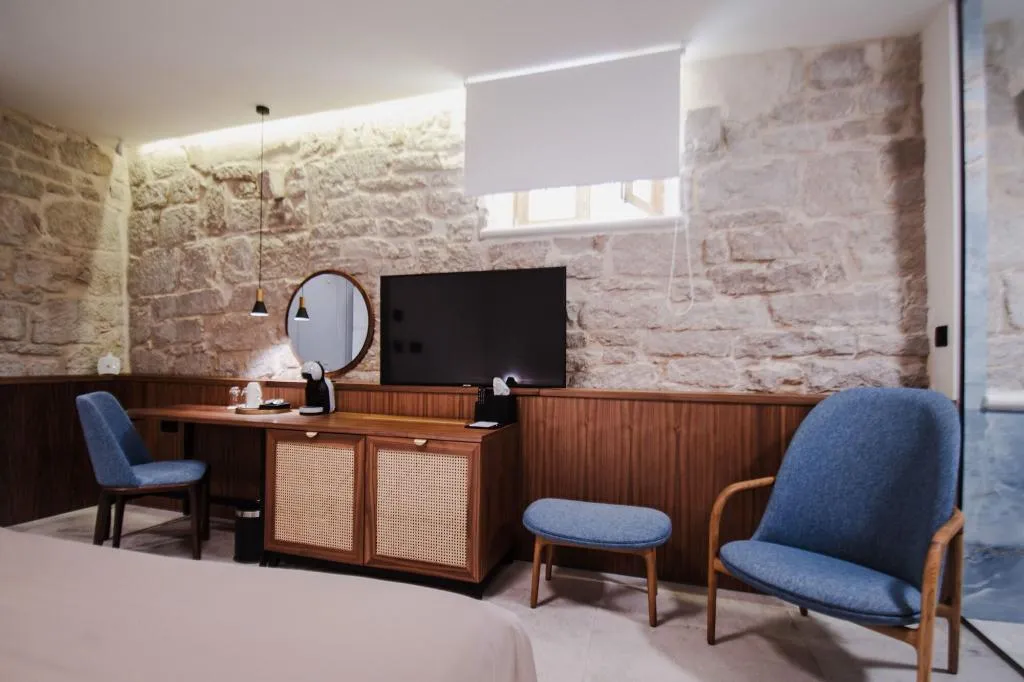 Room, Armerun Heritage Hotel & Residences, Split