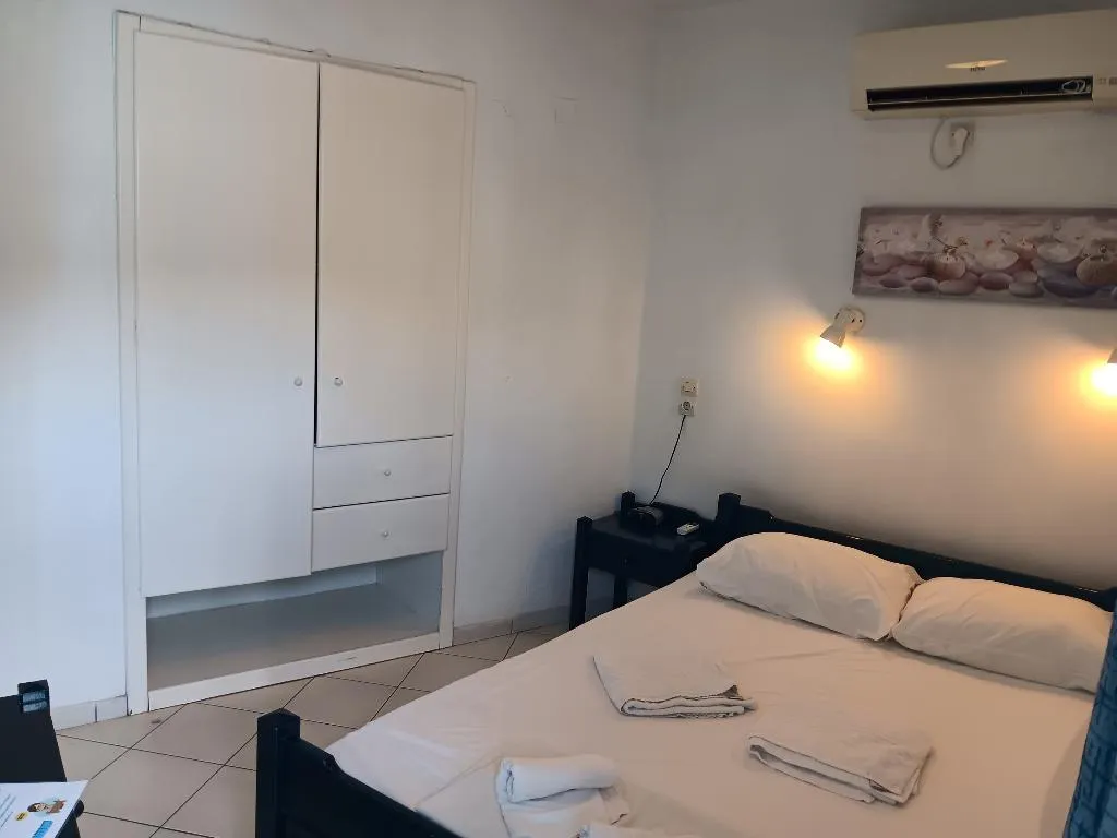QUADRUPLE COMFORT Room, Renia hotel, Crete