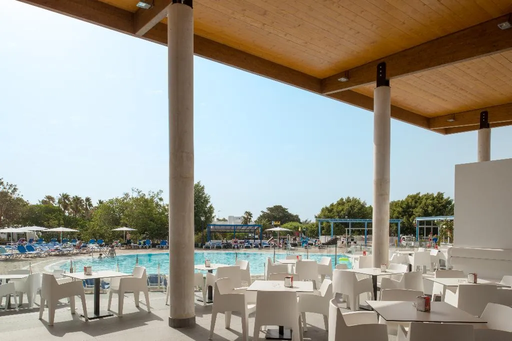 Terrace, Hyde Park Lane, Lanzarote