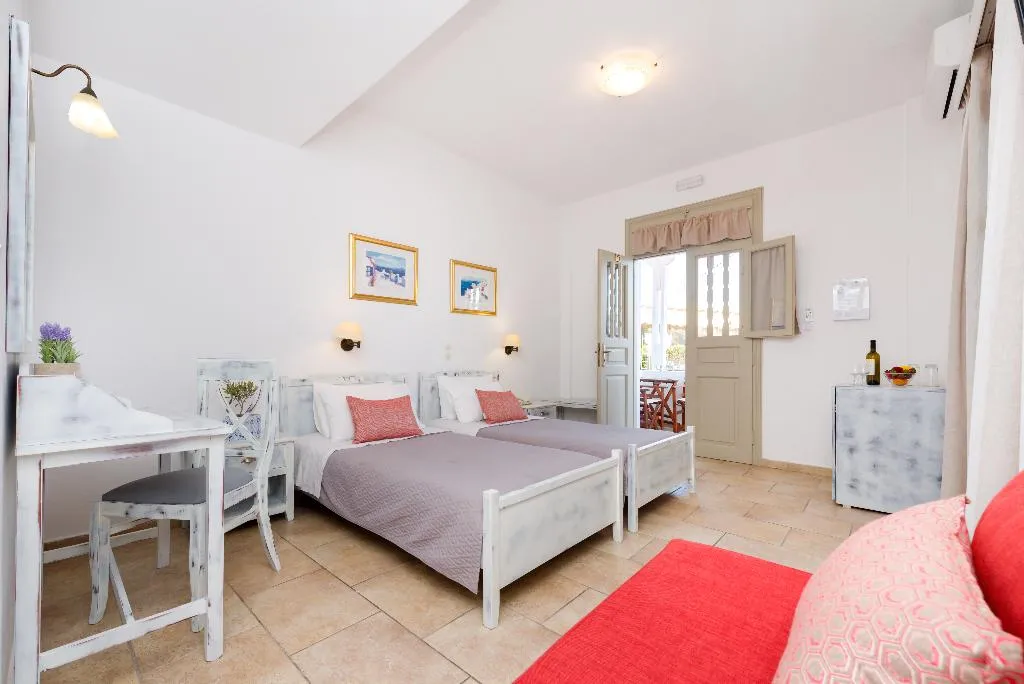 TRIPLE STANDARD Room, Mathios Village, Santorini