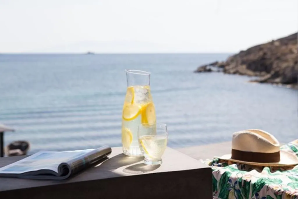VILLA WITH PRIVATE POOL Room, Kivotos Mykonos, Mykonos