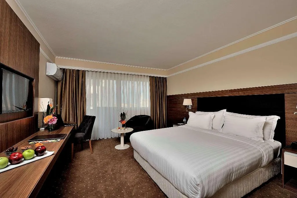 Room, Kenzi Basma, Casablanca