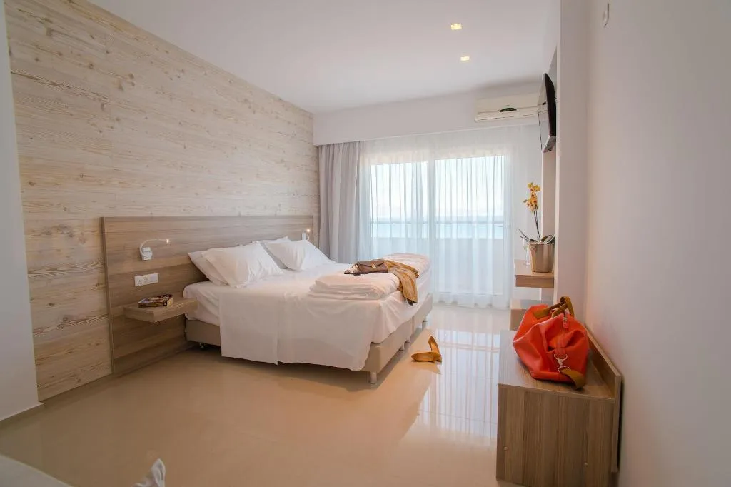 Room, Orpheus Studios, Kos
