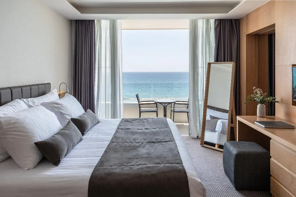 SUITE HONEYMOON Room, Royal Apollonia, Cyprus
