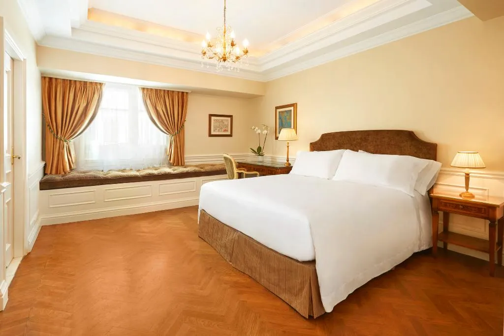 Room, King George A Luxury Collection Hotel, Athens
