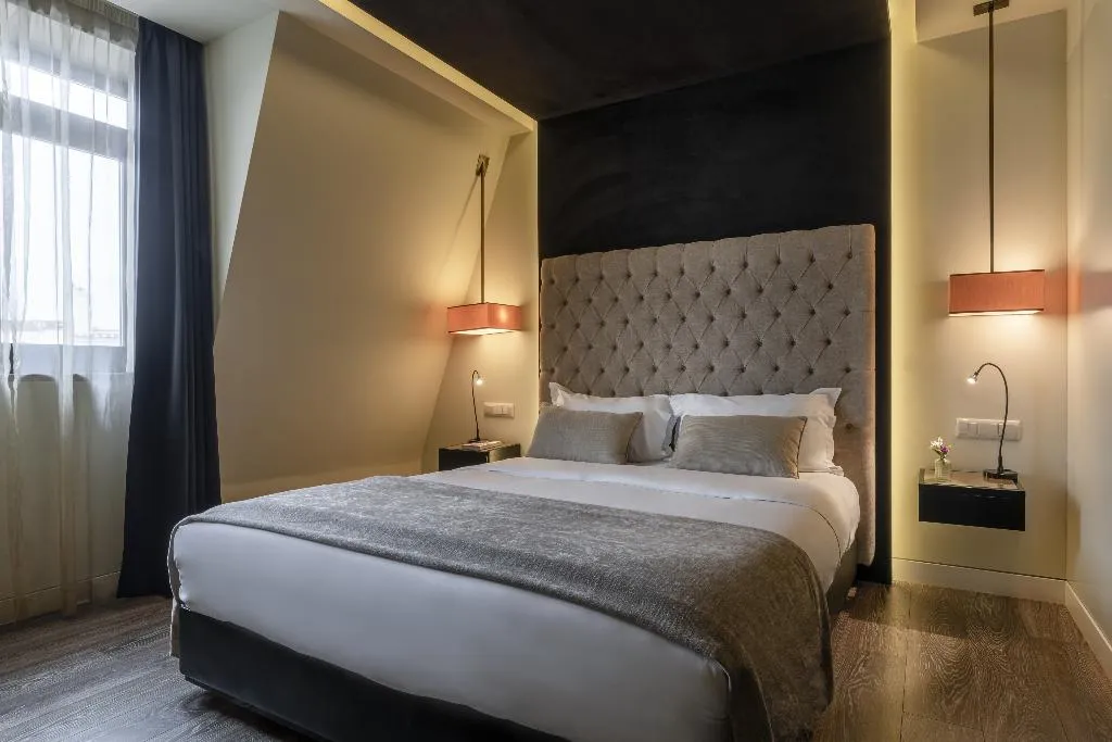 DOUBLE CLUB Room, 9 Hotel Mercy, Lisbon
