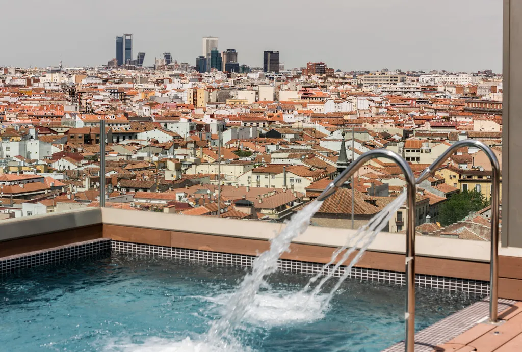 Pool, Gran Via Centric II, Madrid