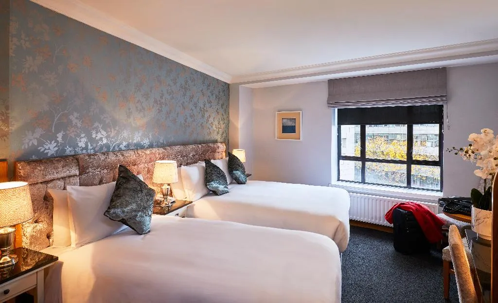TRIPLE STANDARD Room, Handel's Hotel, Dublin