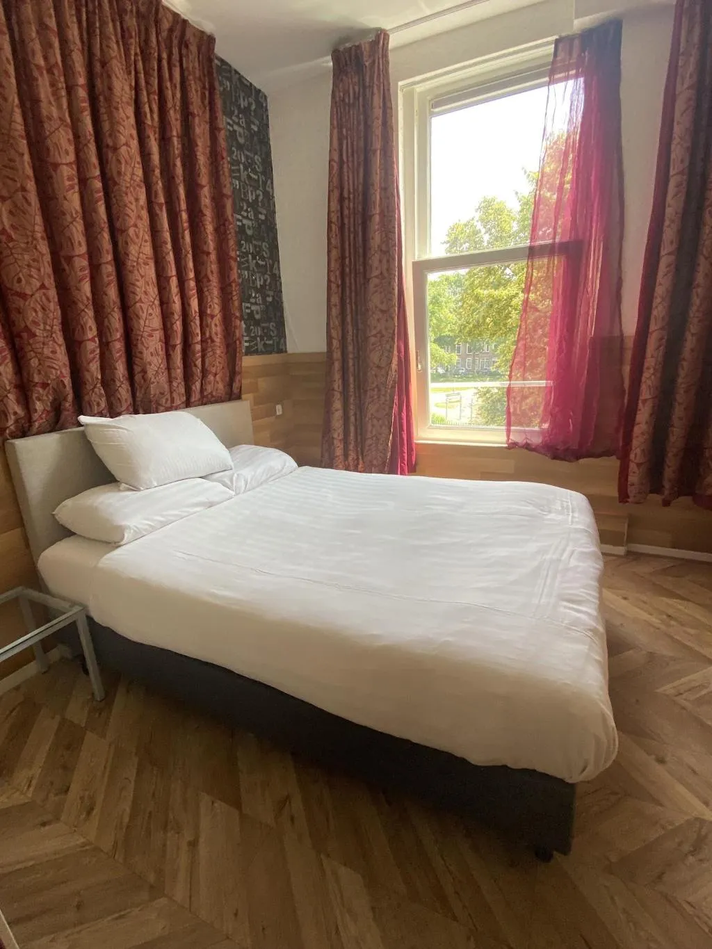 Room, Hotel Isis, Amsterdam