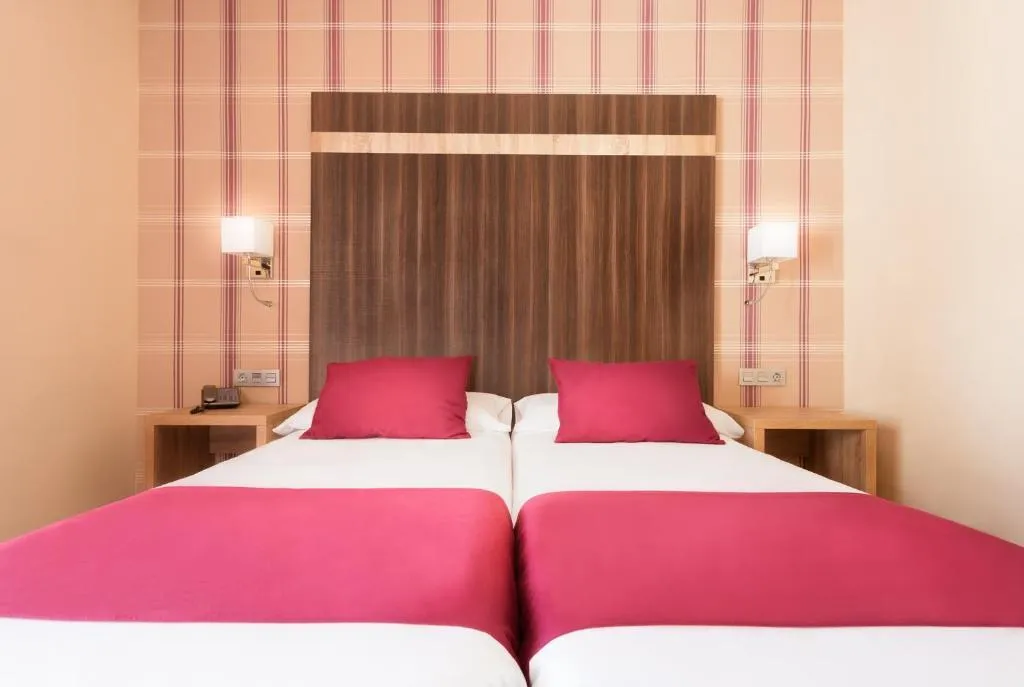 Double or Twin CAPACITY 2 Room, Ona Diana Park, Costa Del Sol