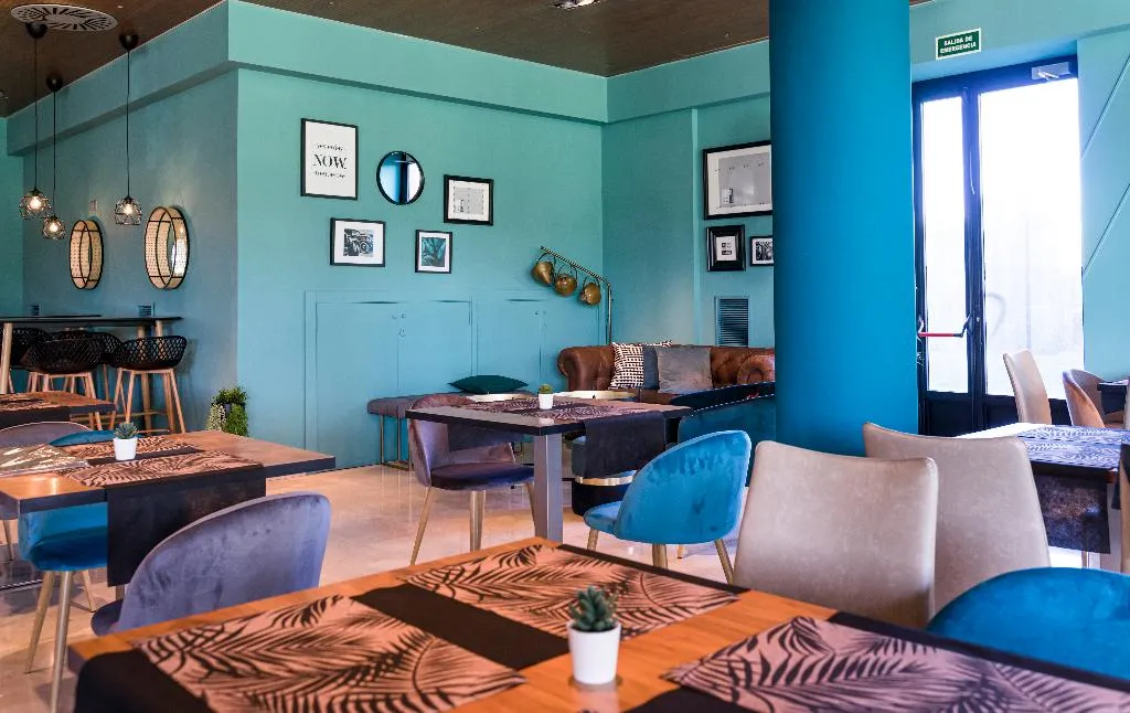 Restaurant, Azz Hotel Tactica, Valencia