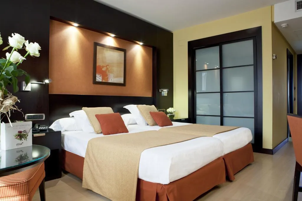 FAMILY ROOM STANDARD Room, Intelier Rosa, Valencia