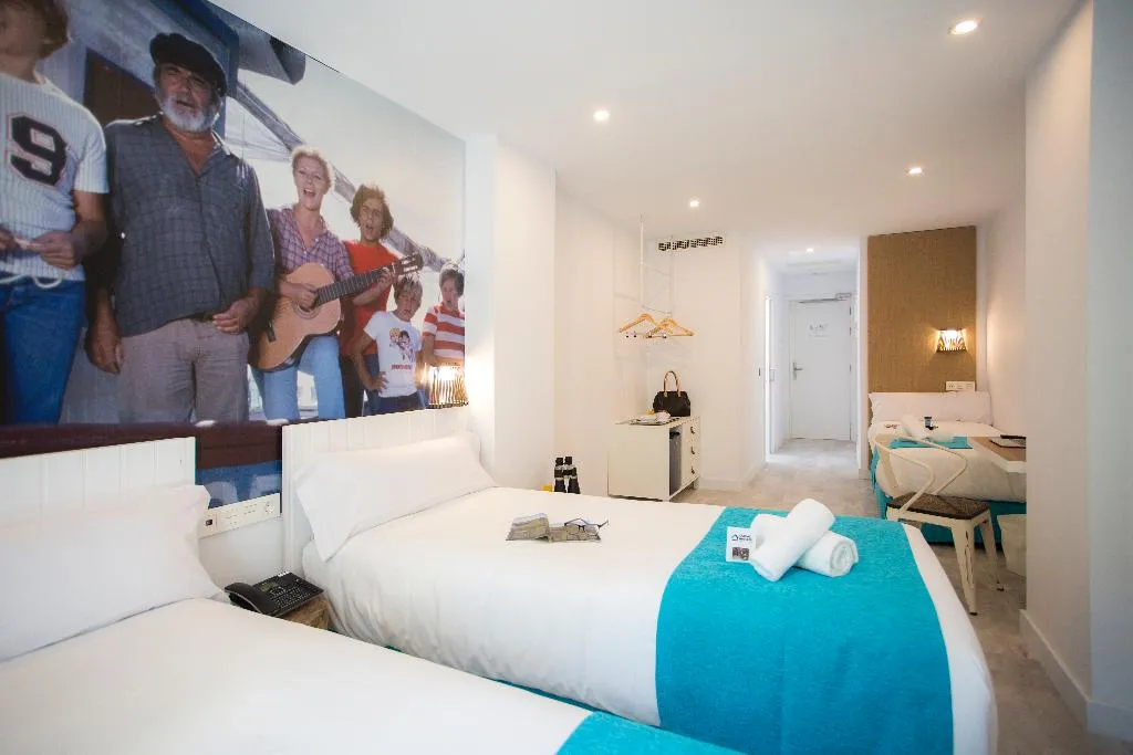 TWIN STANDARD Room, Casual del Mar Málaga, Costa Del Sol