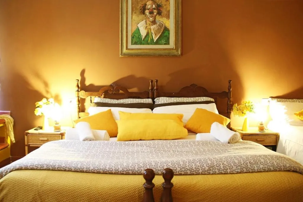 Room, Central Beds, Florence