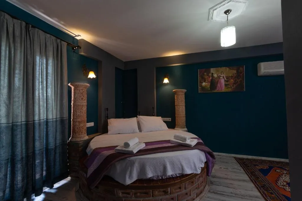Room, Rebetika Boutique, Izmir