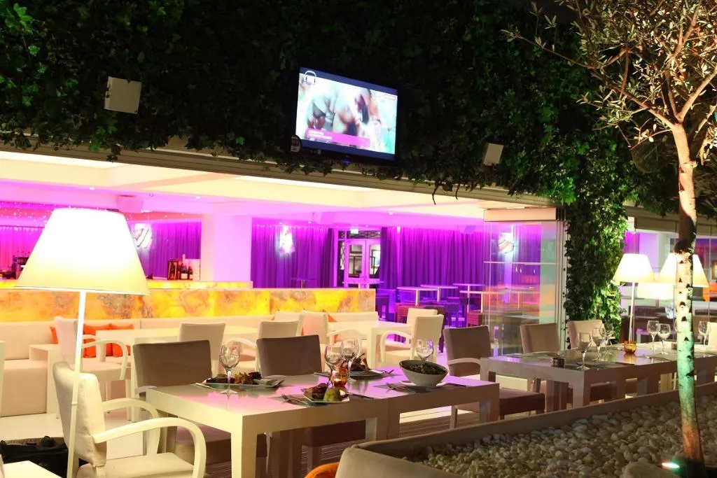 Bar, Odessa Beach Hotel, Cyprus