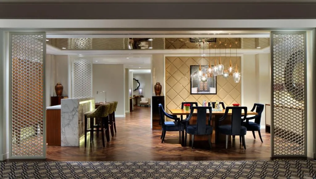SUITE LUXURY Room, Taj Dubai, Dubai