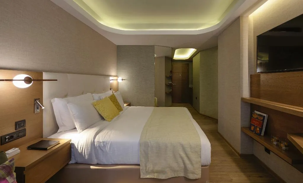Double or Twin SUPERIOR Room, ZEUS Essence Wyndham Athens Residence, Athens