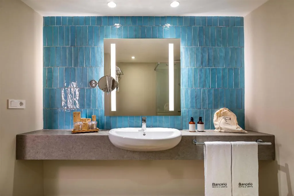 JUNIOR SUITE STANDARD Room, Barcelo Ponent Beach, Majorca
