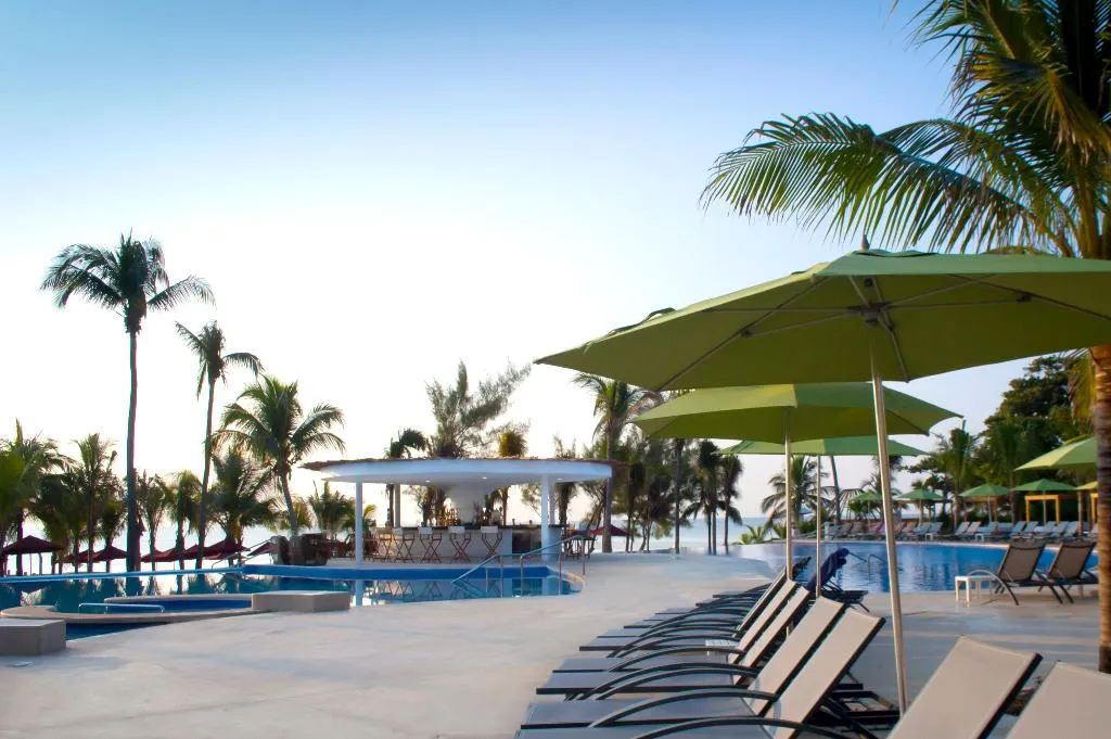 Pool, Residences at The Fives, Playa Del Carmen