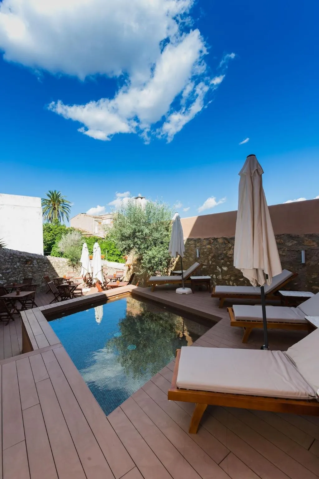 Sports and Entertainment, Can Serrete, Majorca