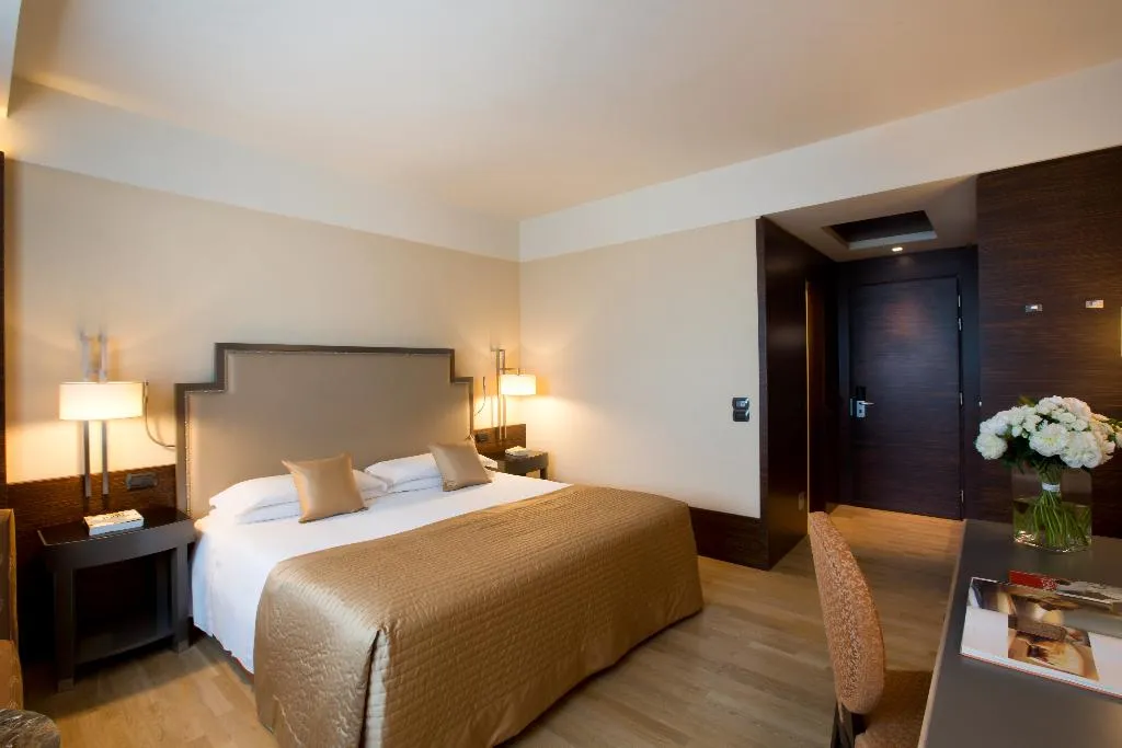 DOUBLE SINGLE USE DELUXE Room, Starhotels Grand Milan, Milan