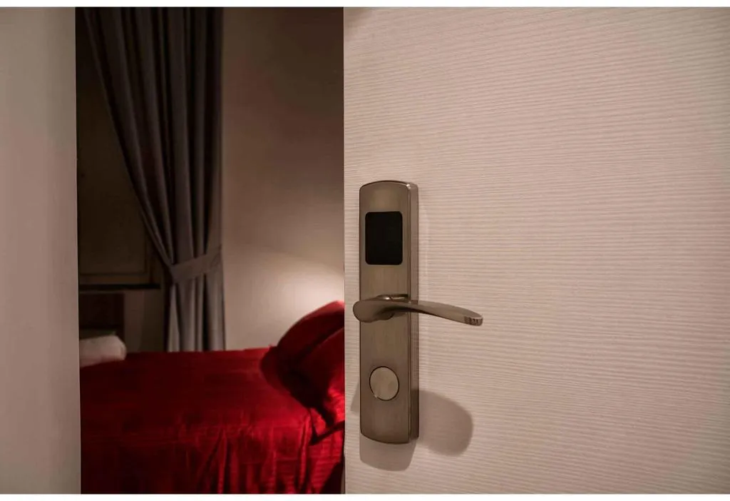 Room, New Gallery, Naples