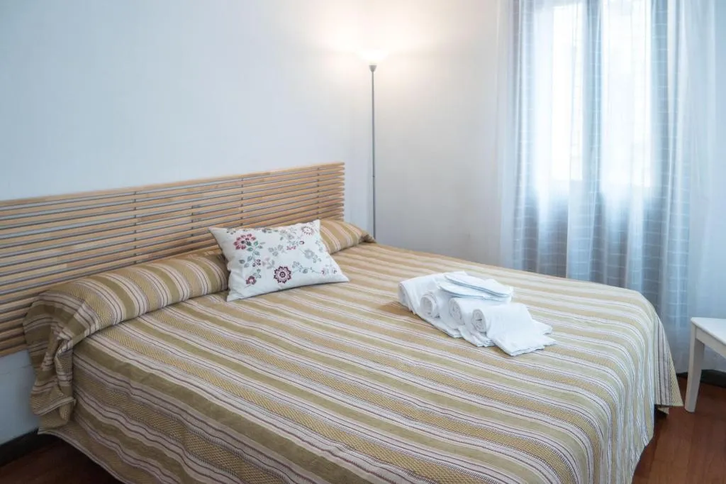 Room, Ca’ del Gallo, Venice