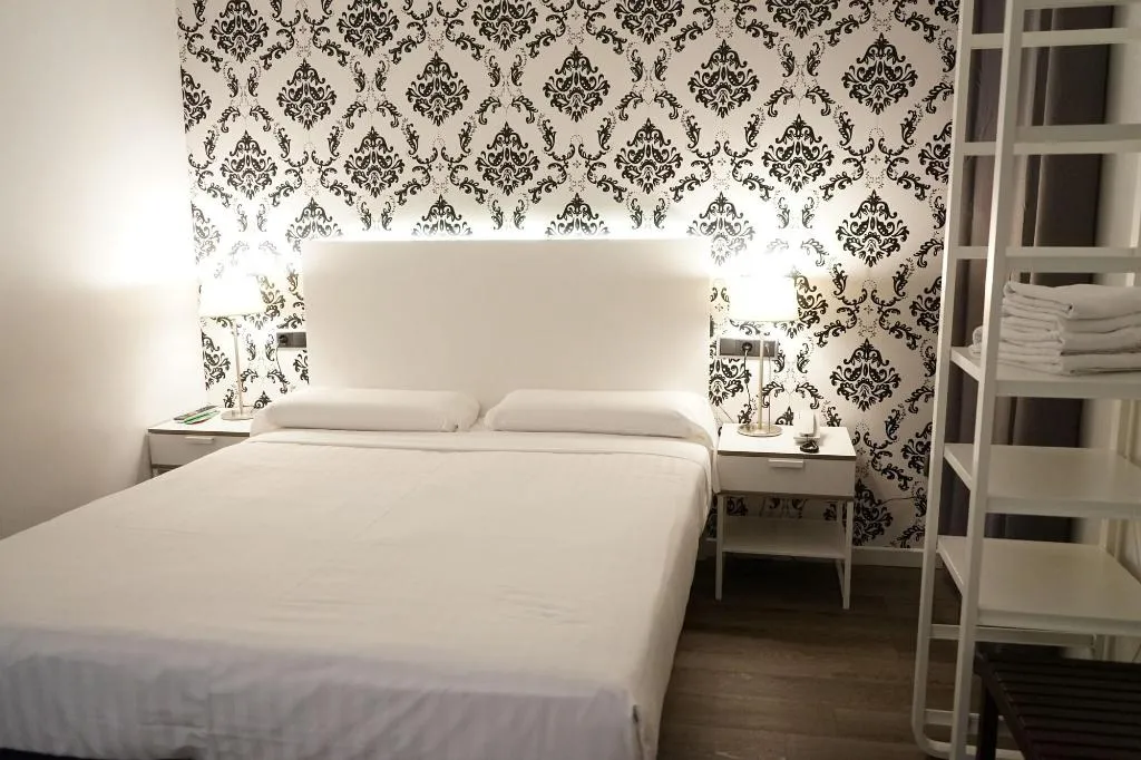 Room, Hostal Q, Barcelona