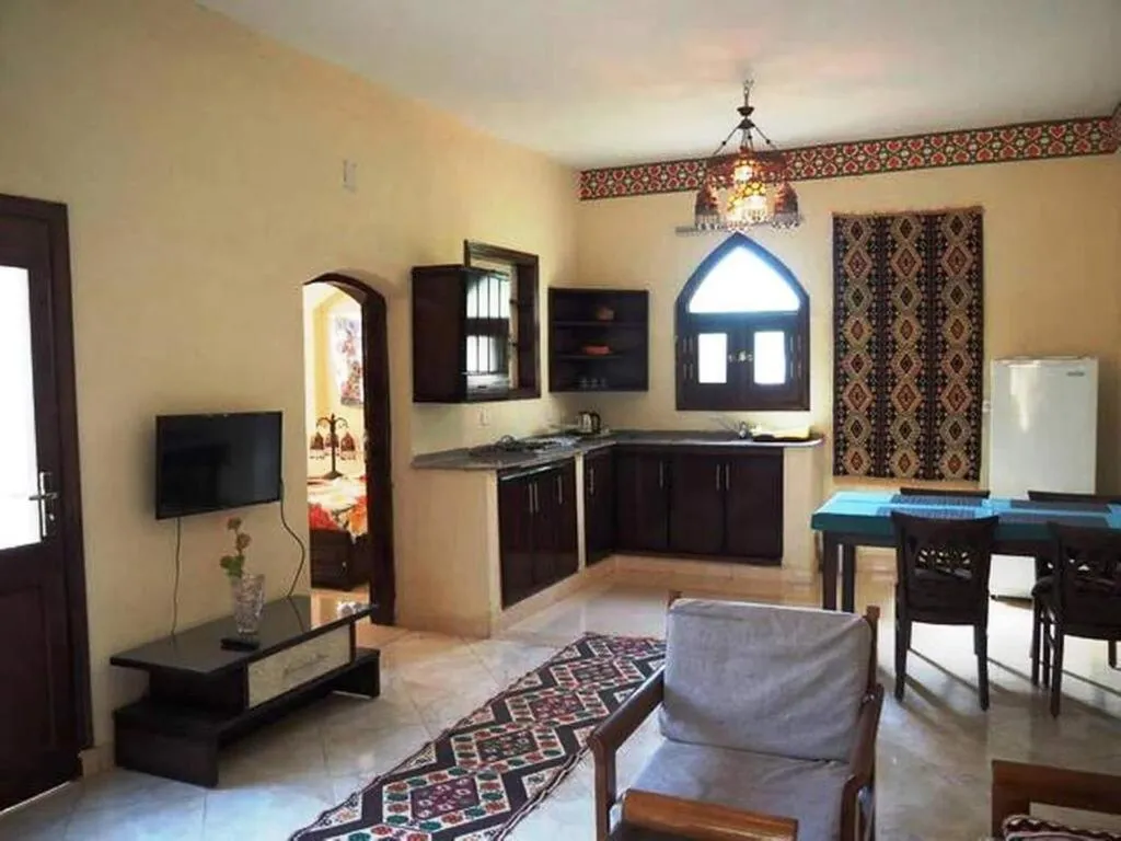 Room, Nile Compound Hotel, Luxor