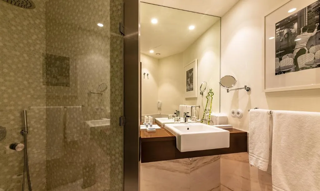 Double or Twin DELUXE Room, Pestana Porto - A Brasileira Premium City Center, Porto
