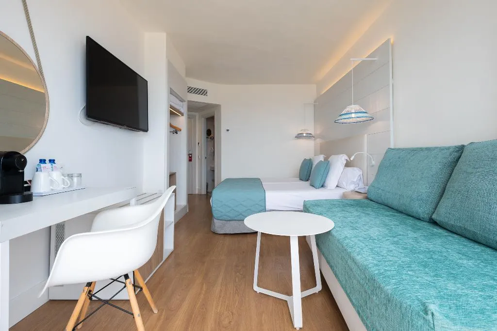 DOUBLE DELUXE SEA VIEW Room, Leonardo Royal & Suites hotel Ibiza Santa Eulalia, Ibiza
