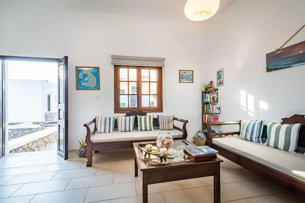 Sports and Entertainment, Agia Irini, Santorini