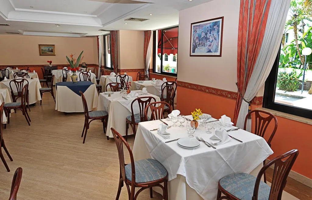 Restaurant, Pace, Naples